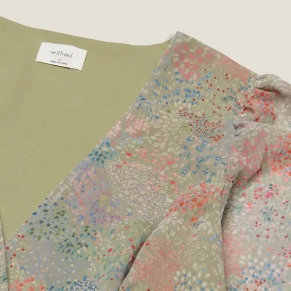 Aritzia Wilfred Genoa Blouse - Picture 3 of 4